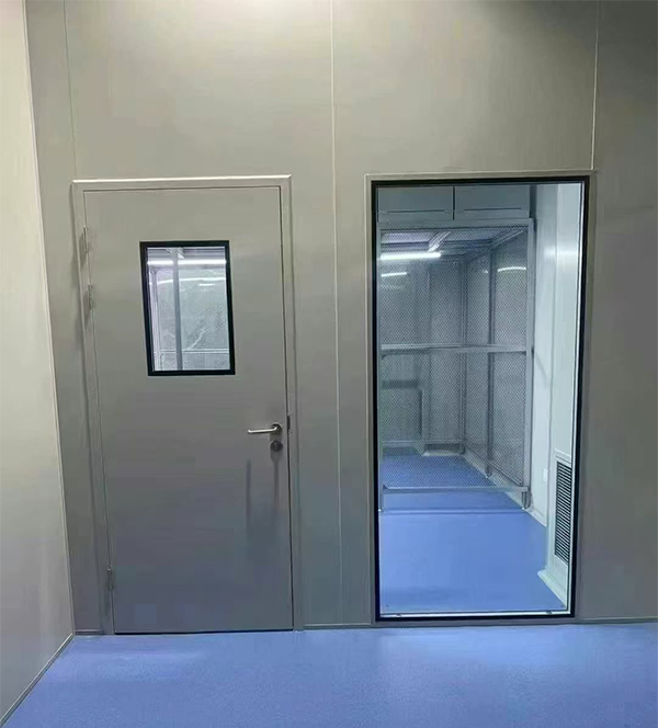 学校教学楼完成未央防火门标准化安装